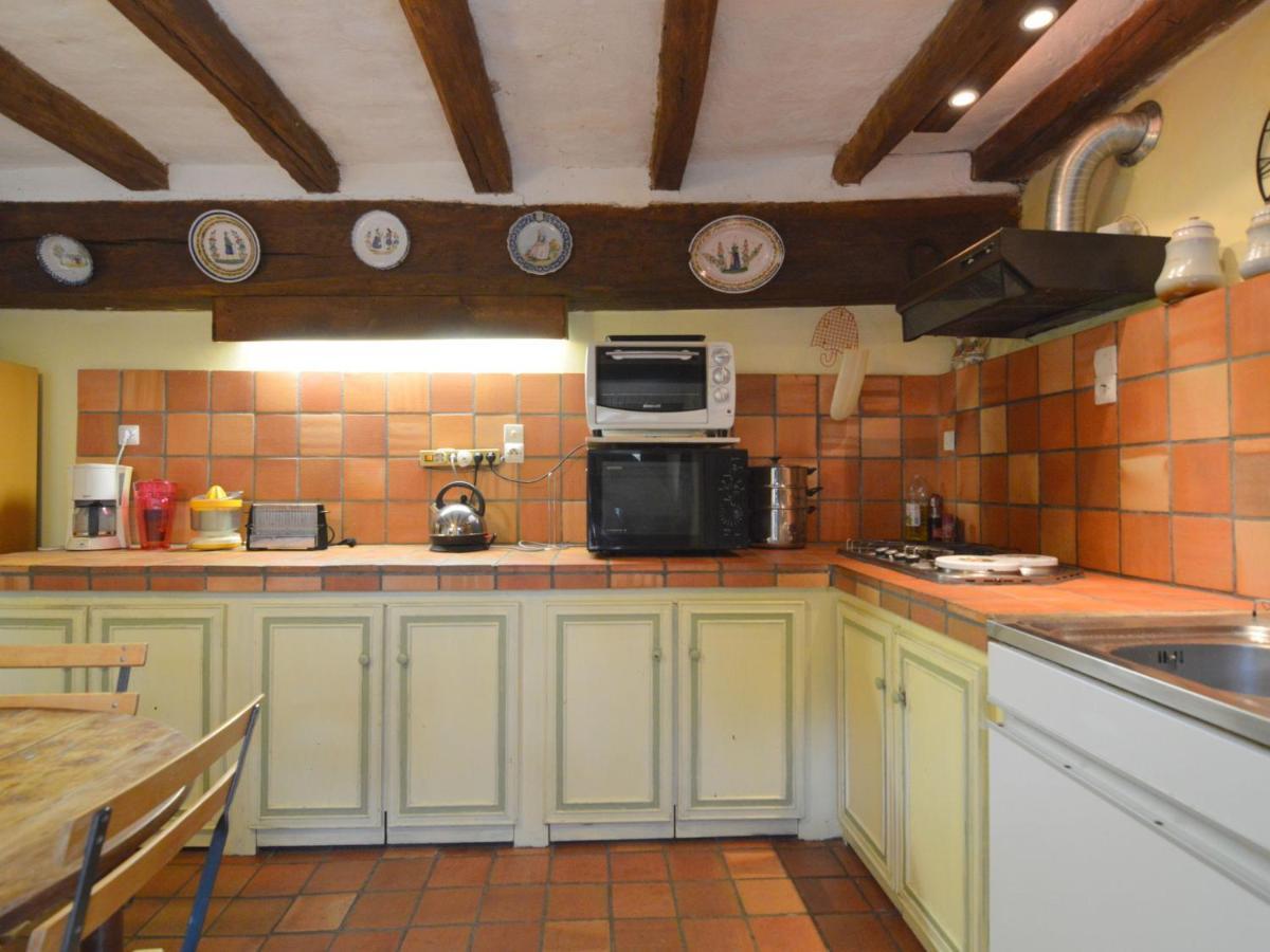 Magnificent Holiday Home With Pool Saint-Paul-du-Bois Номер фото