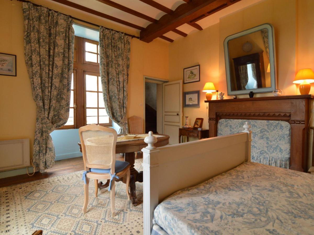Magnificent Holiday Home With Pool Saint-Paul-du-Bois Екстер'єр фото